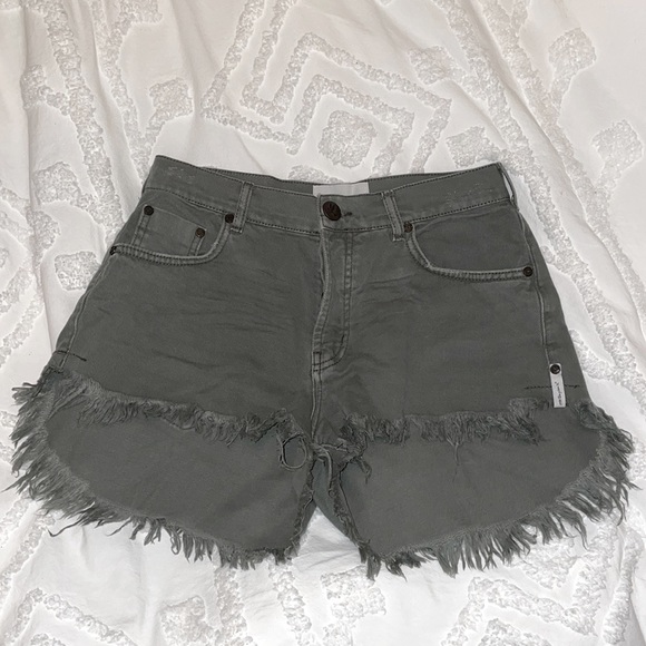 One Teaspoon Le Wolves Denim Shorts - Picture 3 of 8